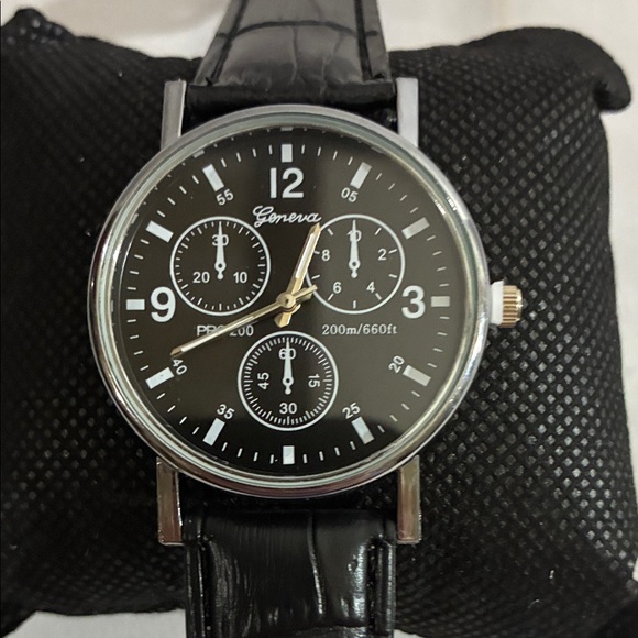 Geneva Watch Black Pleather Strap, Silver Case Gift Box Included - Picture 3 of 10